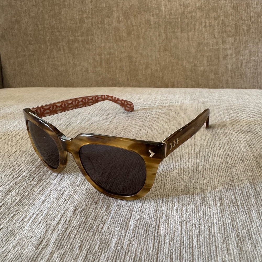 Stella & Dot Hello Sunshine Cat Eye Sunglasses Brown Tortoise Frame